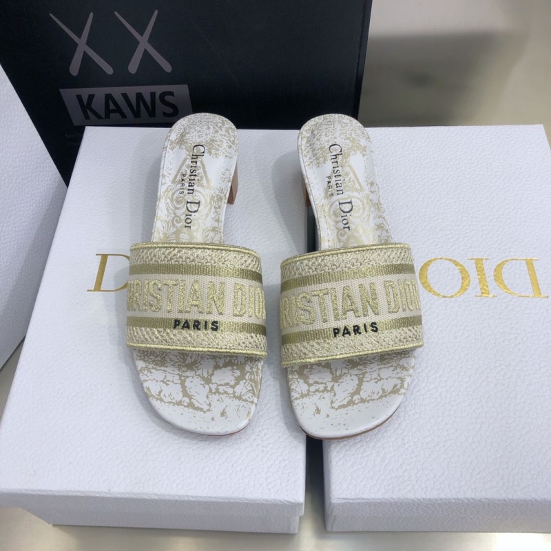 ch**an D*or slippers